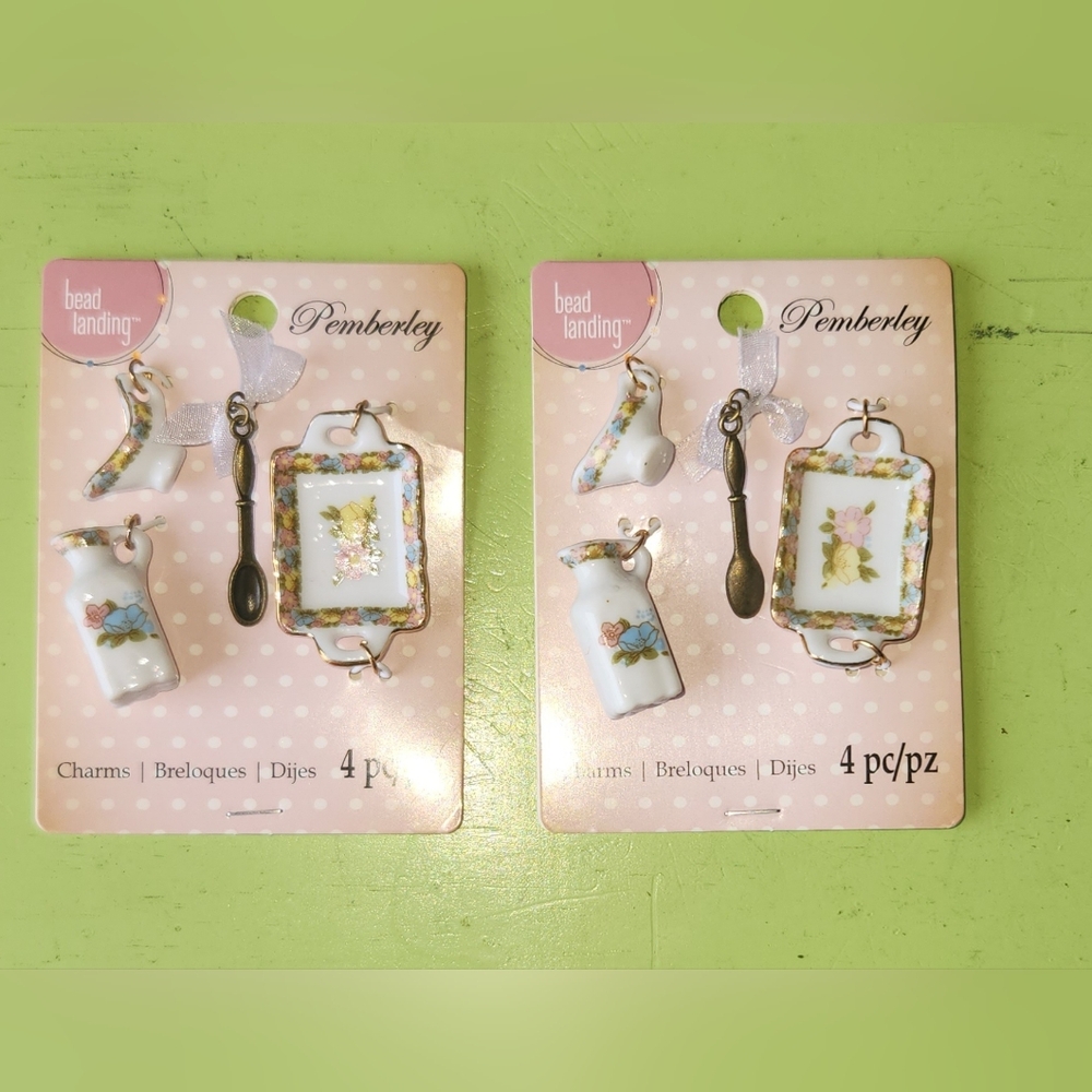 Bead Landing PEMBERLY 4 PIECE CHARM Set Pitcher Cream Spoon Tray for Barbie Doll